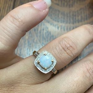14K gold opal ring
